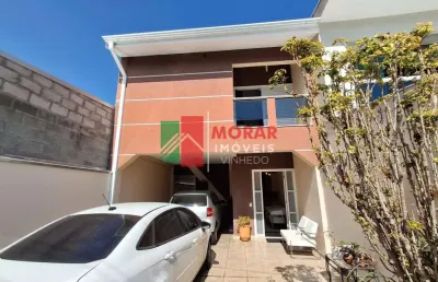 Casa com 3 quartos à venda na rua henrique pó, 104, joão xxiii, vinhedo, 180 m2 por r$ 630.000