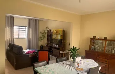 Casa com 3 quartos à venda no Jardim Contorno, Bauru 