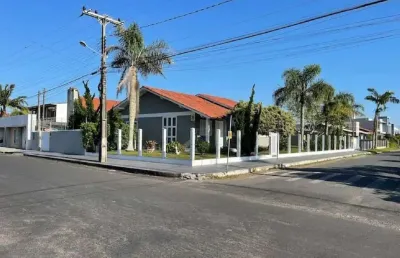 Casa para venda em passo de torres, passo de torres, 4 dormitórios, 2 suítes, 4 banheiros, 2 vagas