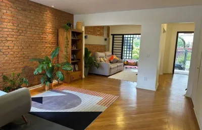 Imperdível casa à venda em são paulo-sp, bairro aclimação: 4 quartos, 2 suítes, 1 sala, 3 banheiros, 2 vagas, 320m².