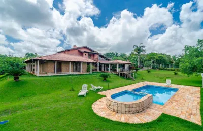 Casa em condominio para locacao no recanto do salto com 4 dormitorios sendo 2 suites.