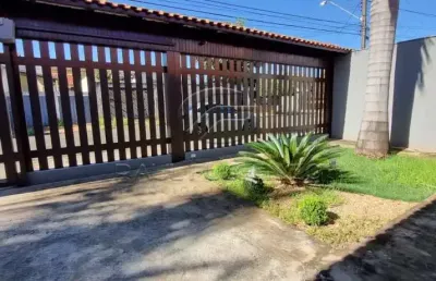 Casa com 4 quartos à venda na Rua Cambuquira, 420, San Remo, Londrina