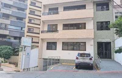 Prédio com 10 salas à venda na Rua Espírito Santo, 870, Centro, Londrina