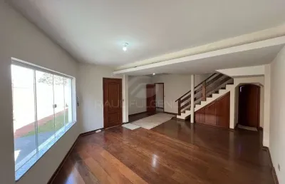 Sobrado proximo av jk e rua goias comercial ou residencial