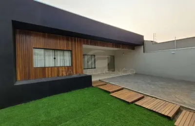 Casa com 3 quartos à venda na Rua Jaú, 123, Caravelle, Londrina
