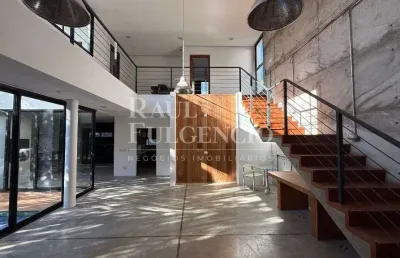 Casa no condominio alphaville 2 para alugar com projeto moderno estilo industrial