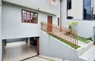 Sobrado com 3 dormitórios à venda, 162 m² por r$ 680.000,00 - alto boqueirão - curitiba/pr