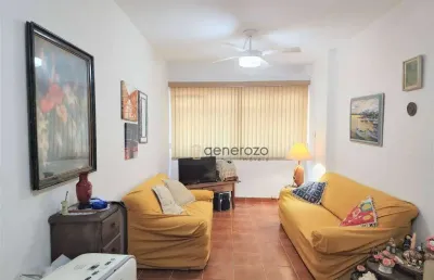 Apartamento a venda na praia de pitangueiras, 01 dormitório grande, 01 vaga de garagem, a 02 quadras da praia