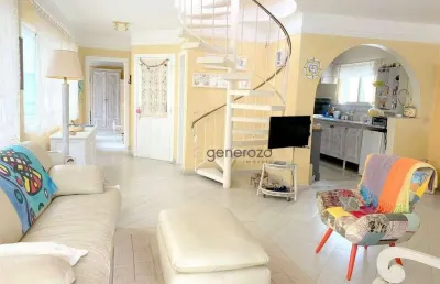 Cobertura duplex, praia de pitangueiras, 03 suítes, 03 vagas
