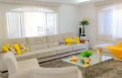 Casa a venda na praia da enseada, 03 dormitórios, com piscina e espaço gourmet