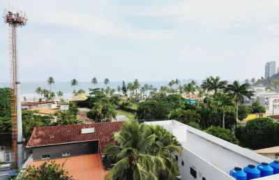 Cobertura a venda na praia da enseada, 03 dormitórios, com 02 vagas de garagem