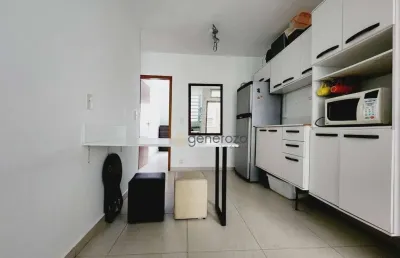 Apartamento a venda na praia das pitangueiras, 03 dormitórios, 01 vaga de garagem, na quadra da praia