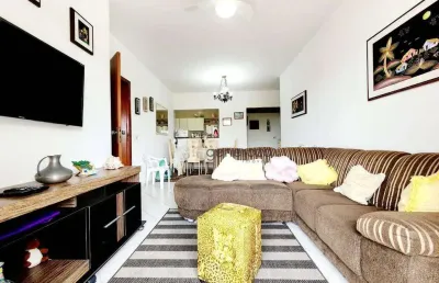 Apartamento a venda na praia do tombo, 02 dormitórios, 01 vaga de garagem e lazer no prédio