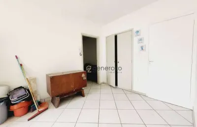 Apartamento a venda na praia das pitagueiras, 02 dormitórios, com sacada e 01 vaga de garagem
