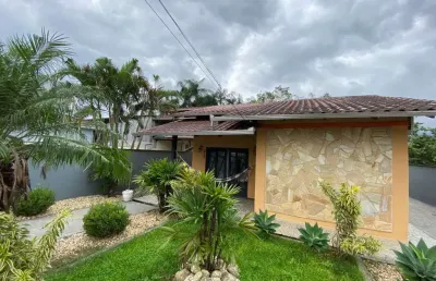 Casa com 3 quartos à venda na rua joão da costa júnior, 1148, joão costa, joinville, 338 m2 por r$ 441.000