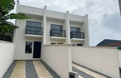 Sobrado geminado com dois quartos no itinga-araquari