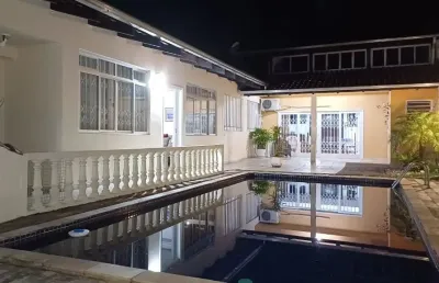 Casa com 4 quartos à venda na Rua Quinze de Novembro, 160, América, Joinville