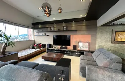 Cobertura duplex com 2 suites +1 quarto e 4 vagas individuais  à venda no bairro santo antônio em joinville - sc por r$ 1.390.000,00.