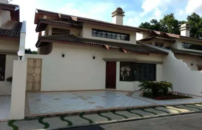 Casa para venda em atibaia, vila santista, 3 dormitórios, 3 suítes, 4 banheiros, 2 vagas