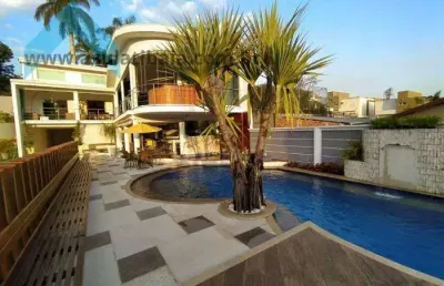 Casa de alto padrão frente ao lago  jardim paulista