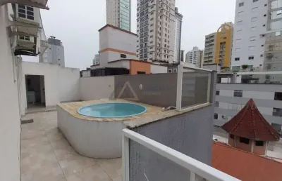 Apartamento diferenciado com piscina e ótima área gourmet no centro de balneário camboriú sc