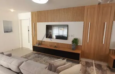 Apartamento 03 suítes  no centro de balneário camboriú