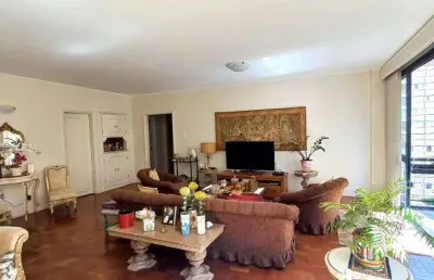 Belo apartamento em andar intermediário em higienópolis