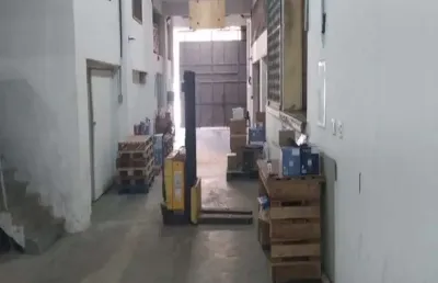 Barracão / galpão / depósito com 1 sala para alugar na rua valença, catumbi, rio de janeiro por r$ 45.000