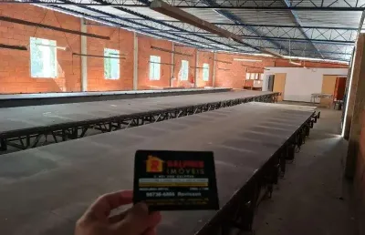 Barracão / galpão / depósito com 2 salas para alugar na quissamã, 322, quissama, petrópolis por r$ 8.000