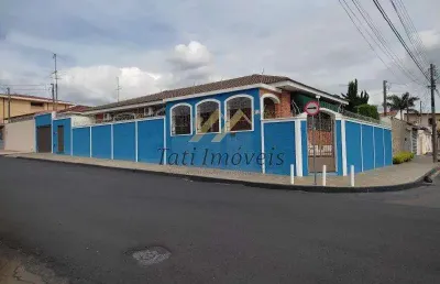 Casa com 3 quartos à venda na Rua Benjamin Constant, Vila Boa Vista, São Carlos