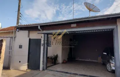 Casa com 3 quartos à venda na Rua Doutor Walter Camargo Schultzer, Vila São José, São Carlos