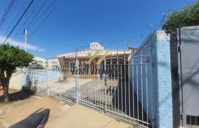 Casa com 3 quartos à venda na Rua Luiz Vaz de Toledo Pizza, Jardim Lutfalla, São Carlos