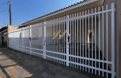 Casa com 3 quartos para alugar na Avenida Antônio Sacramento, Portal do Sol, São Carlos