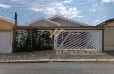 Casa com 3 quartos para alugar na Rua Iwagiro Toyama, Jardim Paulistano, São Carlos