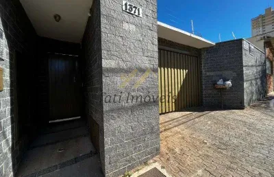Apartamento com 2 quartos para alugar na Rua Rui Barbosa, Vila Monteiro (Gleba I), São Carlos