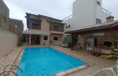 Sobrado com edícula e piscina, em itanhaém, no bairro cibratel ll.
