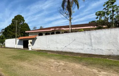 Lindíssima chácara em itanhaem, bairro umuarama, r$ 2.2 milhões.