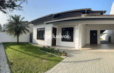 Maravilhosa casa averbada com 1 suíte + 3 qtos  no bairro santo antônio em promoção.