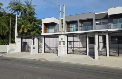 Sobrado a venda no bairro bom retiro com uma suíte + dois quartos
