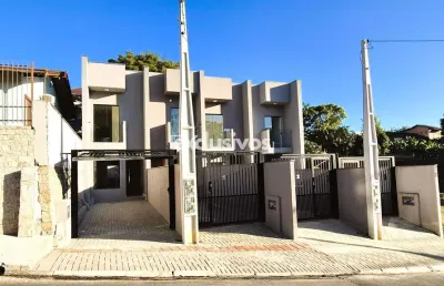Sobrado novo com 2 suítes e closet e 2 vagas de garagem à venda no bom retiro, em joinville/sc por r$ 430.000,00