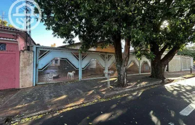 Casa com 3 quartos à venda no Centro, Barretos 