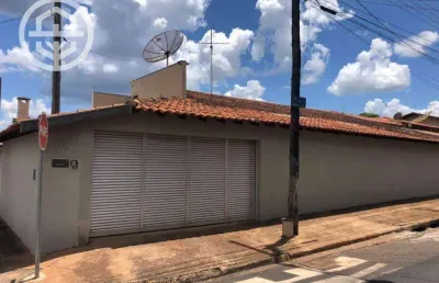 Casa com 2 dormitórios à venda, 123 m² por r$ 230.000,00 - jockey club - barretos/sp