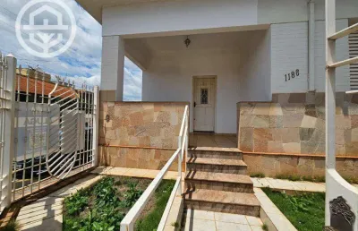 Casa com 3 dormitórios para alugar, 154 m² por r$ 2.470,00/mês - centro - barretos/sp