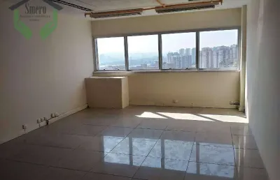 Sala comercial para alugar na Rua Irmã Pia, Jaguaré, São Paulo