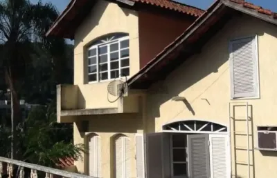 Casa com 5 quartos à venda no São Francisco, Niterói 