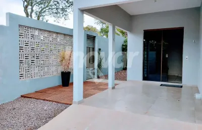 Casa com 2 quartos à venda na Rua Armando Luís Arrosi, Centro, Toledo