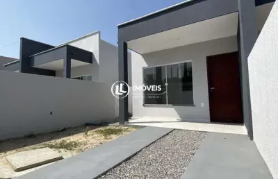 Linda casa de 2 quartos com suíte á venda em parnamirim-rn.