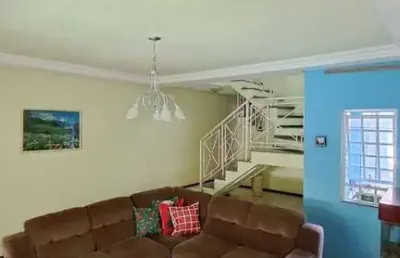 Casa com 3 quartos à venda na irmã maria judith bassini, 118, jardim piratininga, sorocaba por r$ 520.000