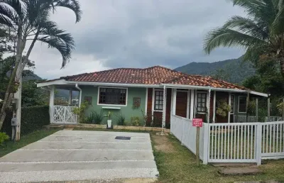 Casa com 2 quartos para alugar na rua 61, itaipu, niterói, 100 m2 por r$ 2.900