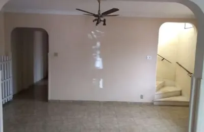 Casa com 4 quartos à venda no boqueirão, santos  por r$ 2.200.000
